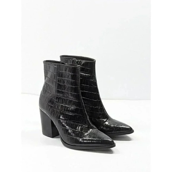 Jaggar Women's Grounded Croc Embossed Black Leather Booties Size 35 (MSRP $208) - Picture 3 of 10